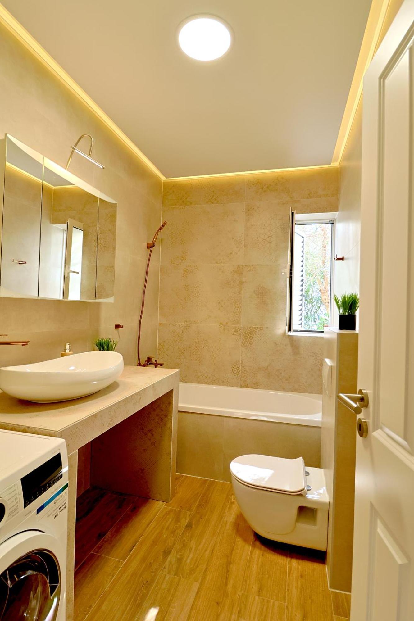 Central Single House With Parking-Top Location! Novalja Bagian luar foto