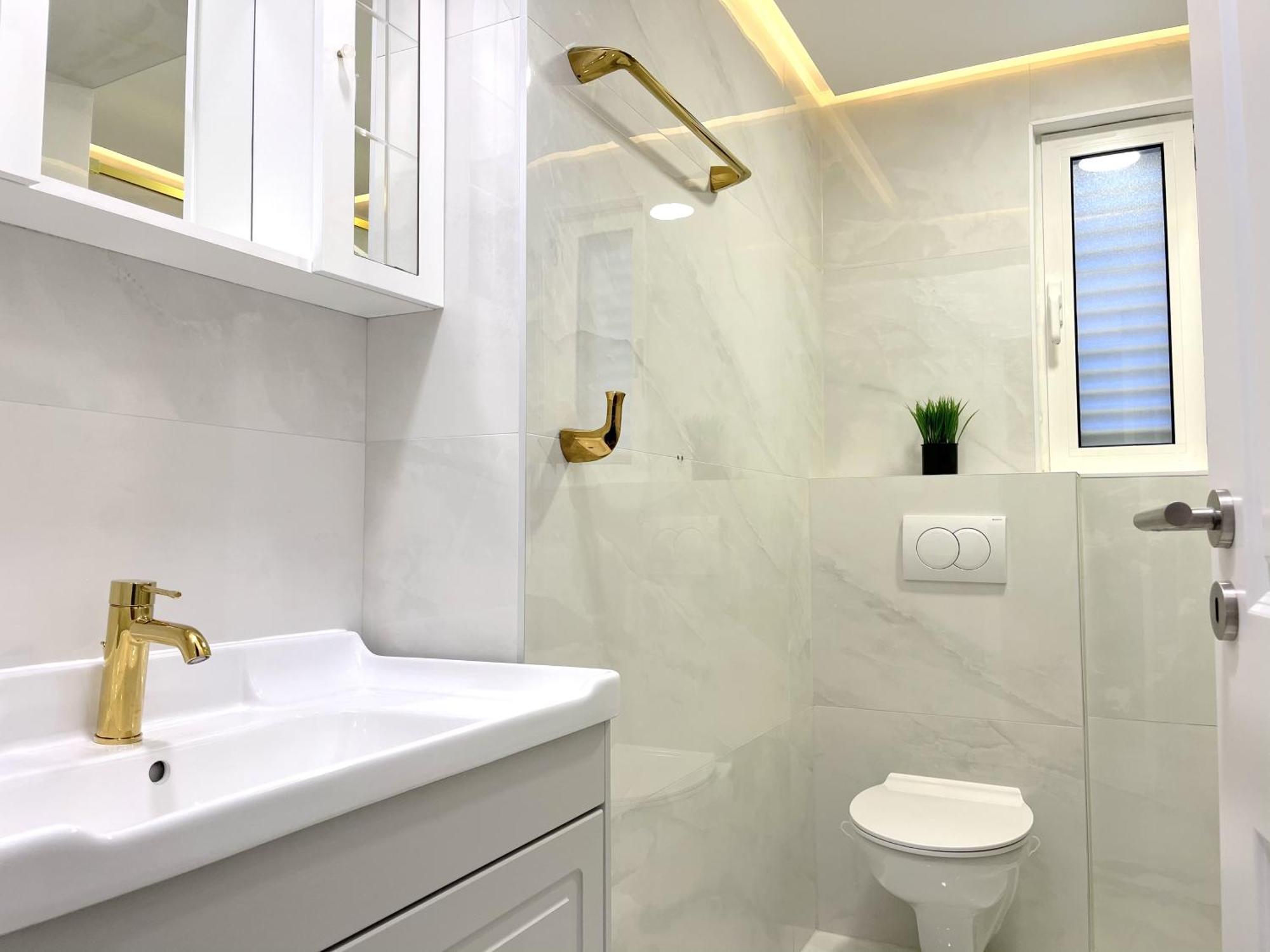Central Single House With Parking-Top Location! Novalja Bagian luar foto