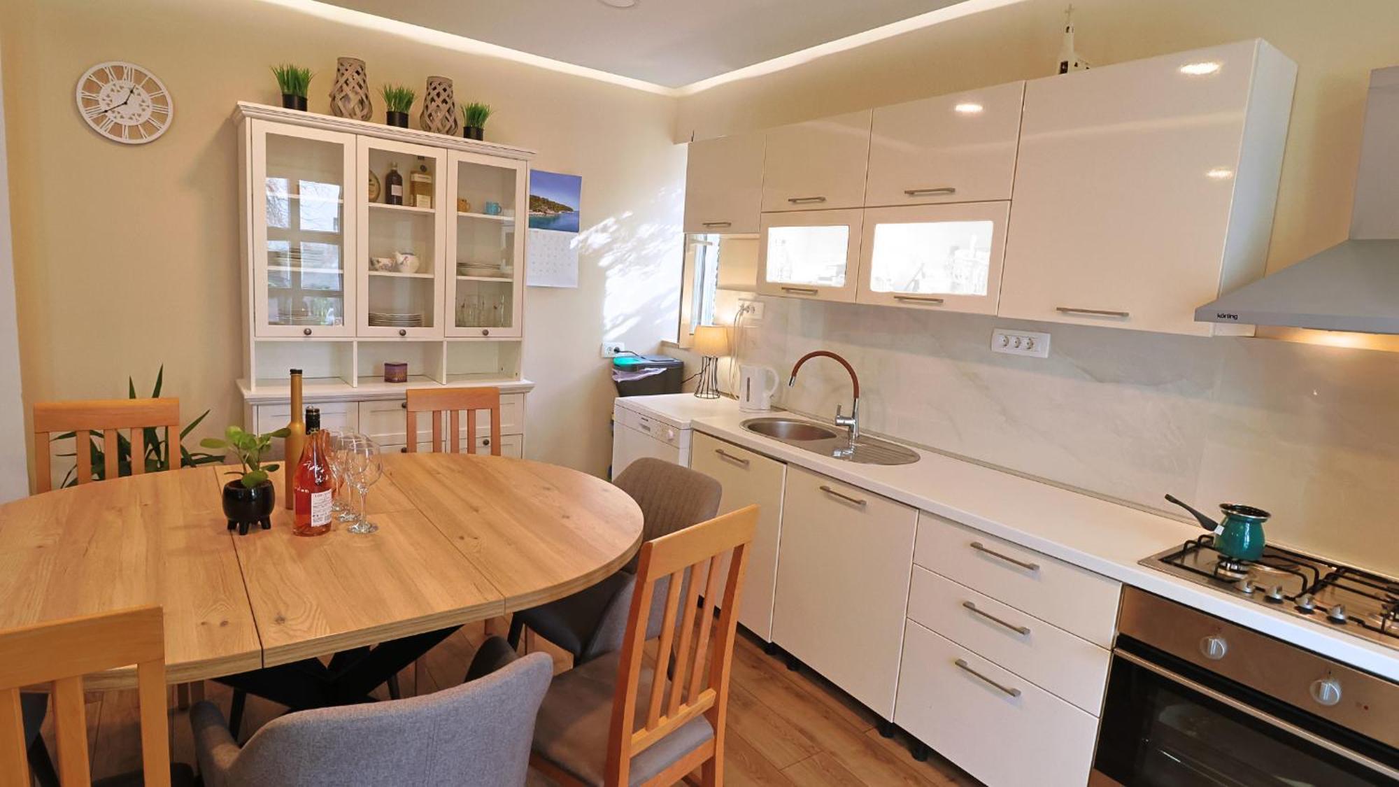 Central Single House With Parking-Top Location! Novalja Bagian luar foto