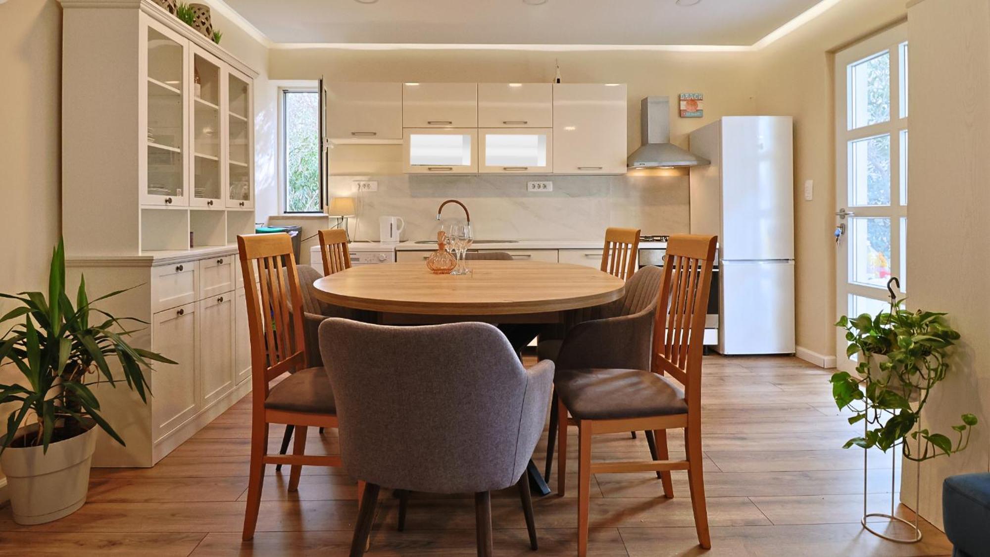 Central Single House With Parking-Top Location! Novalja Bagian luar foto